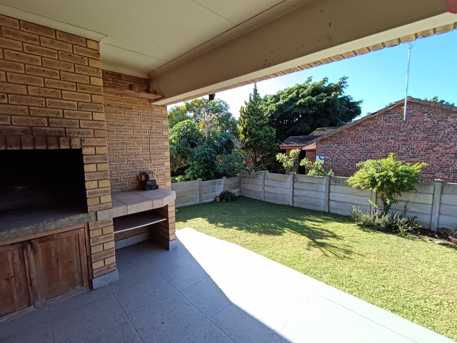 3 Bedroom Property for Sale in Noorsekloof Eastern Cape